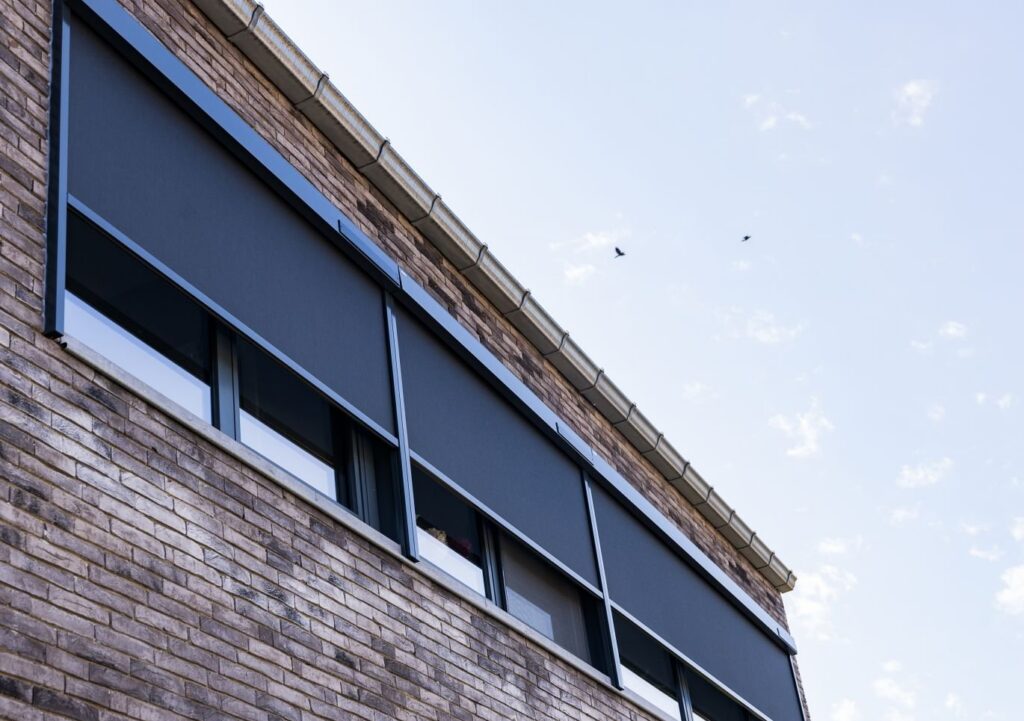 Harol screen voor raam - Harol Stores Solaires Extérieurs - Black Screen - Zwart screen